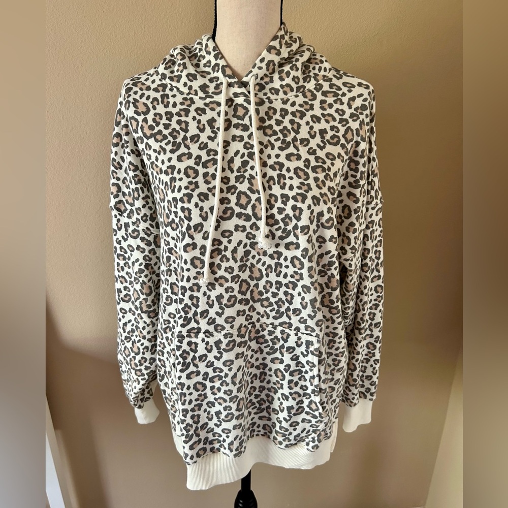 American Eagle leopard print tunic hooded sweatshirt, size M